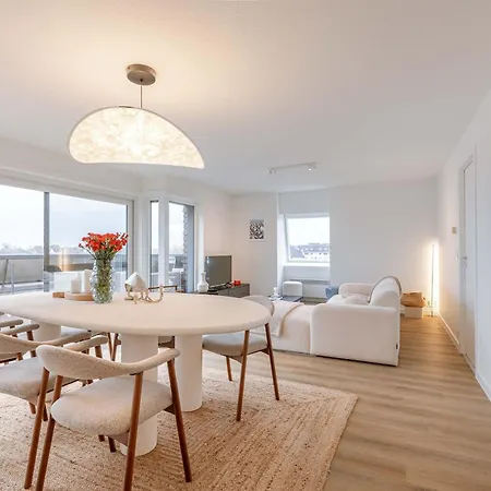 Apartment Penthouse On The Dike Bathed In Sunlight